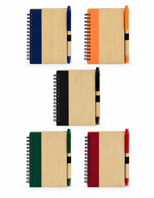 Caderno Pau-Brasil com capa em casca de bambu nas cores azul, laranja, preto, verde e vermelho